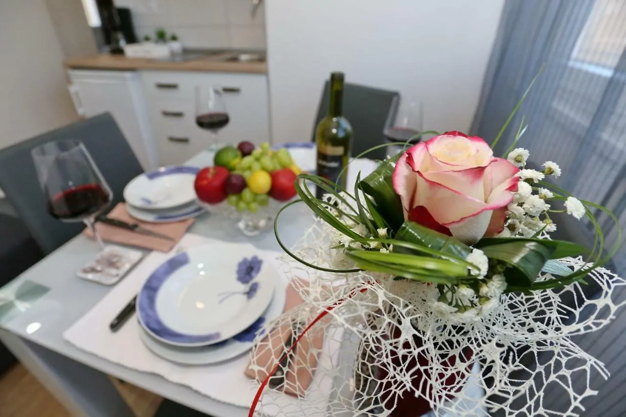 Two New Apartments By The Town Center Zadar
