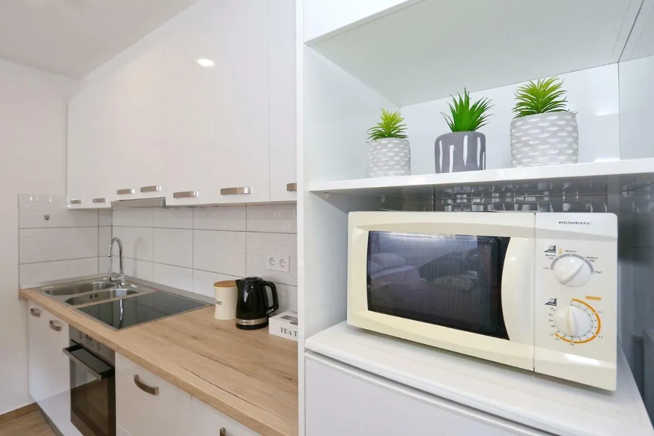 Two New Apartments By The Town Center Zadar