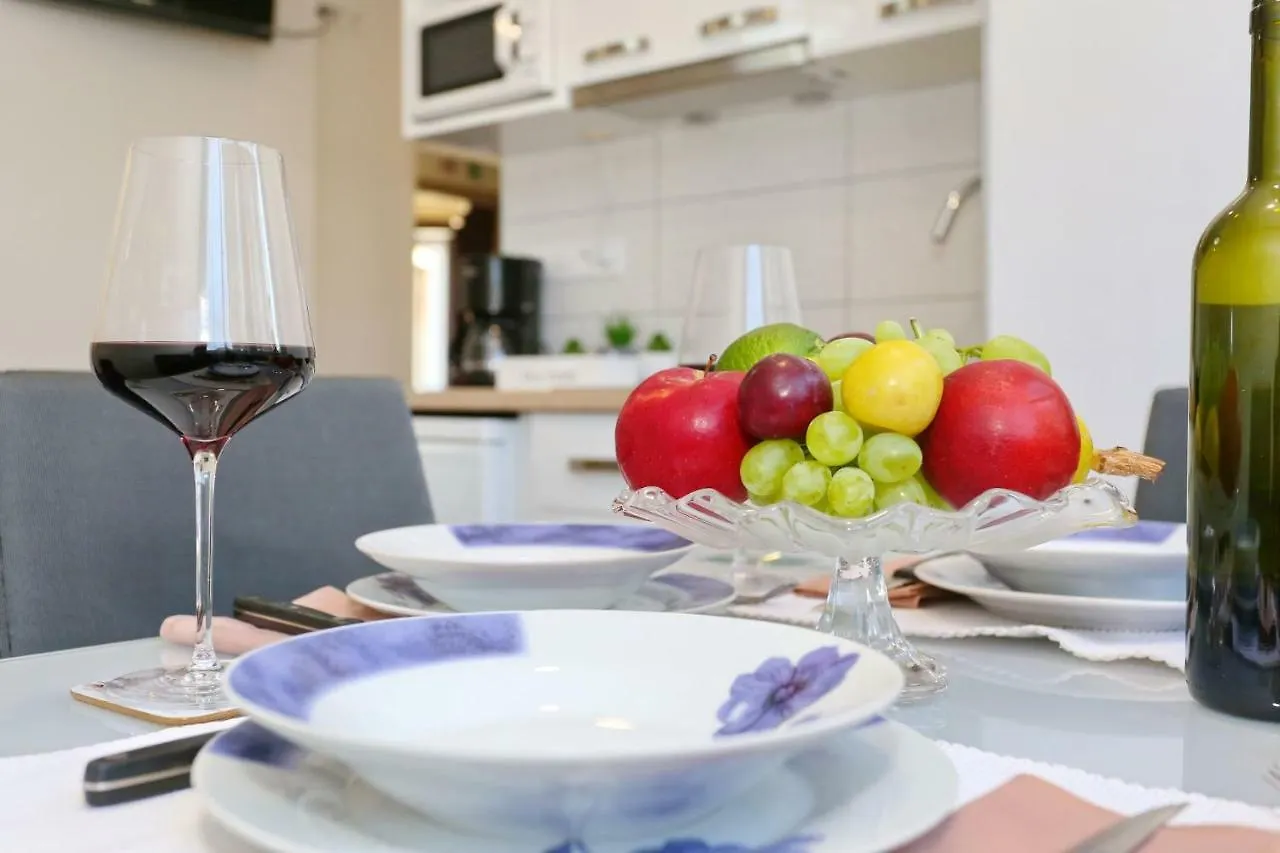 Two New Apartments By The Town Center Zadar
